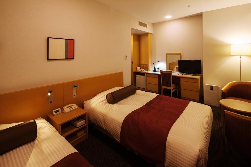 อูเอดะ โตเกียว เรอิ โฮเต็ล Hotel ภายนอก รูปภาพ